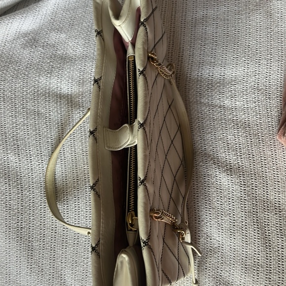 Authentic Kate Spade Bag - Picture 8 of 8